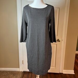 J Jill Black White Geometric Ponte Knit Bateau Neck Shift Dress Size M Petite